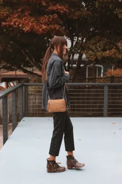 Andi Pocket Bag in Oak