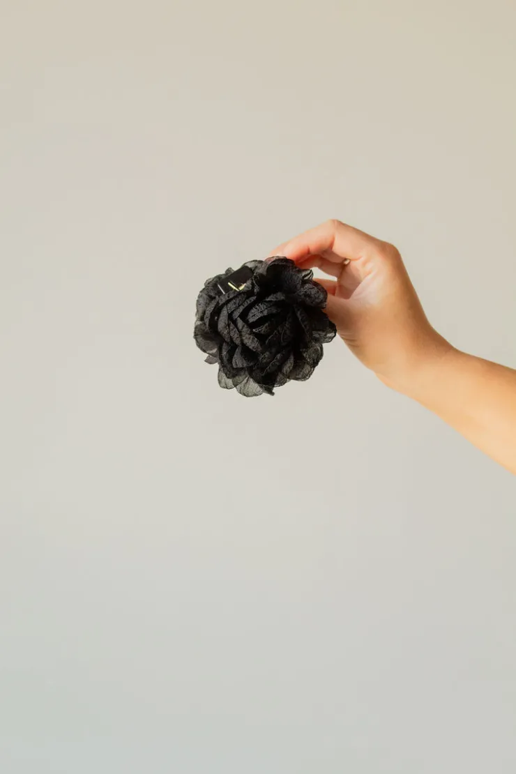 Andi Rose Ruffle Claw Clip