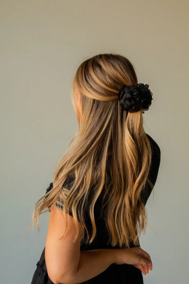 Andi Rose Ruffle Claw Clip