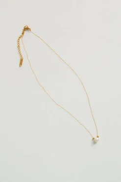 Andi Simple Pearl Pendant Necklace