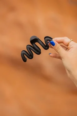 Andi Squiggly Claw Clip