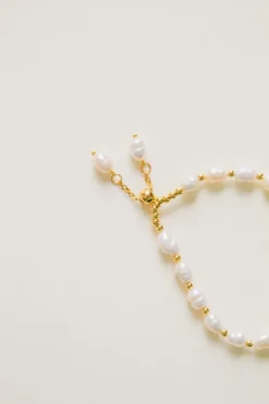 Andi String of Pearls Bracelet