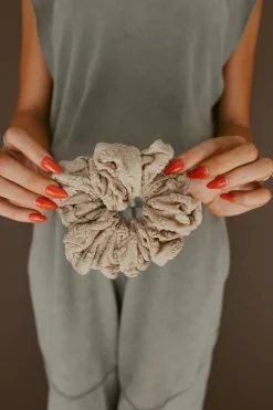 Andi Tessa Jumbo Scrunchie