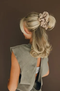 Andi Tessa Jumbo Scrunchie