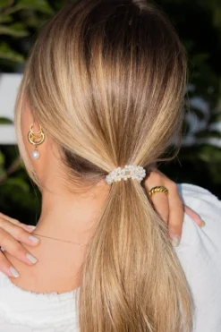 Andi Tiny Pearl Ponytail