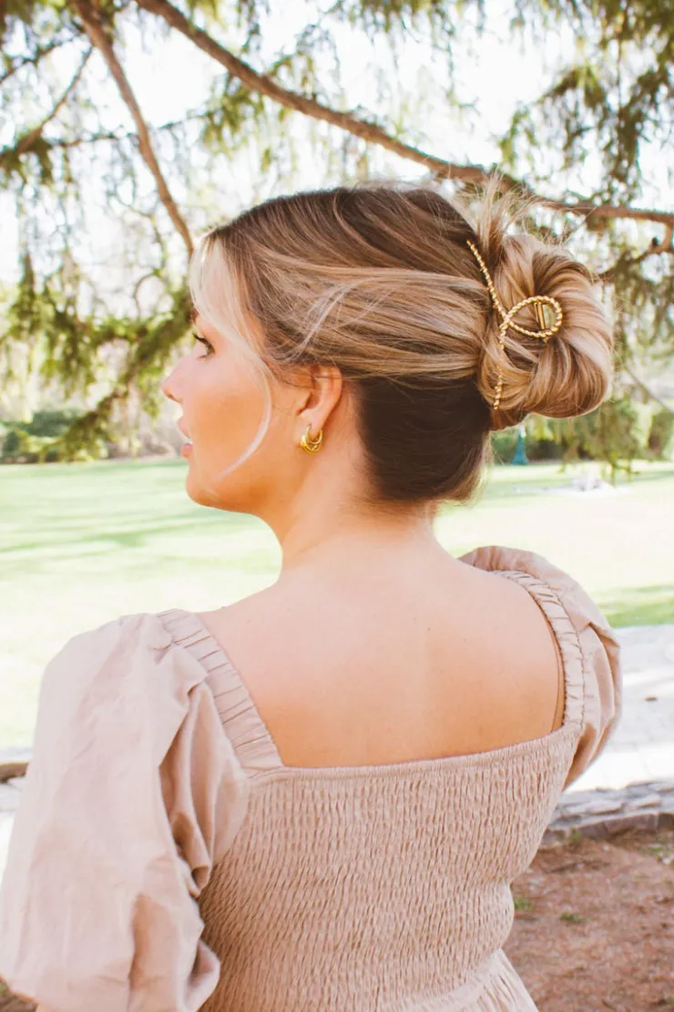 Andi Twisted Gold Claw Clip