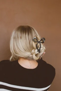 Andi Vintage Bow Claw Clip