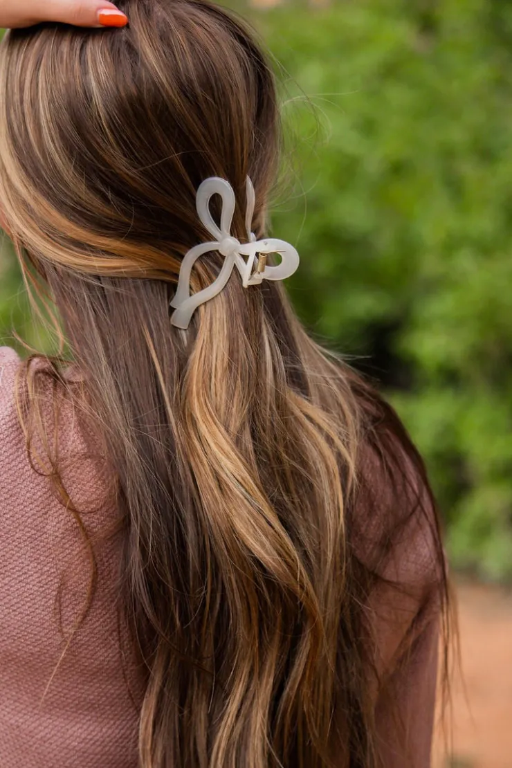 Andi Vintage Bow Claw Clip