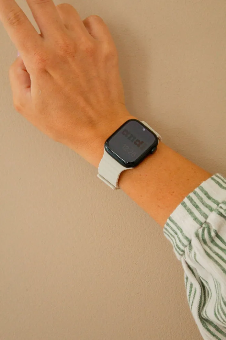 Andi Warm White Magnetic Loop Watch Band