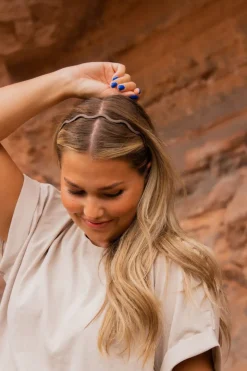 Andi Wavy Brown Headband