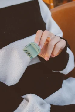Andi Wren Claw Clip